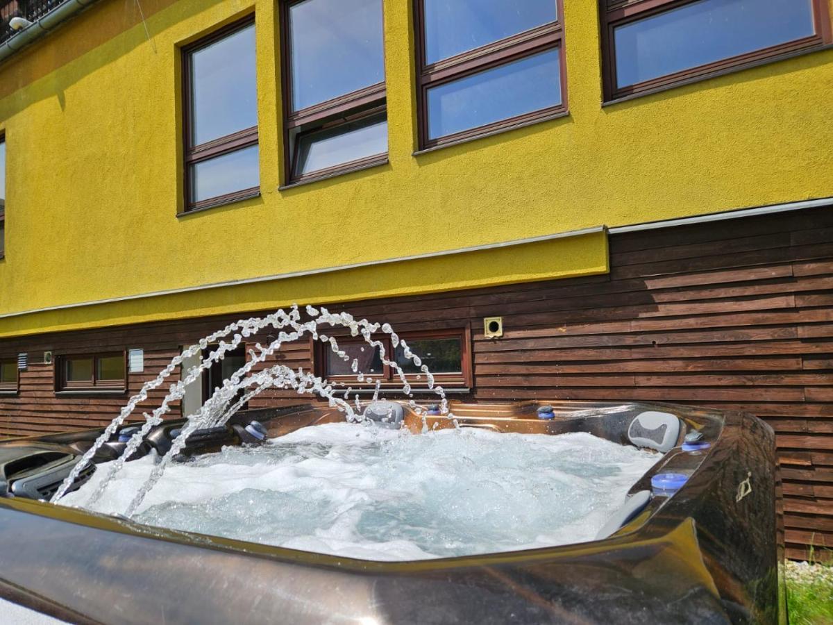 Hotel Zlaty Chlum Česká Ves Esterno foto