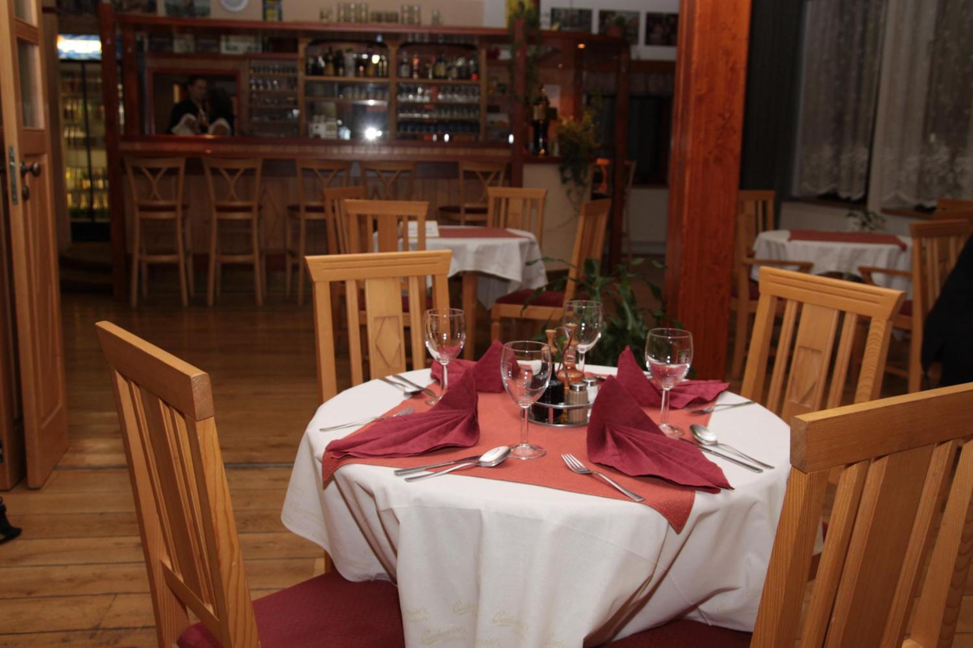 Hotel Zlaty Chlum Česká Ves Esterno foto